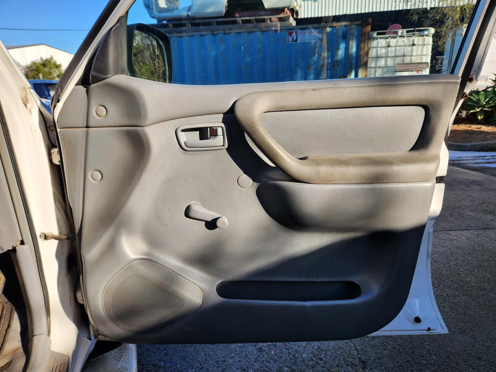 Toyota Landcruiser 2002 4 Door Station Wagon View Toyota Landcruiser 2002 4 Door Station Wagon