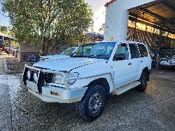 View Auto part Fuse Box Toyota Landcruiser 2002