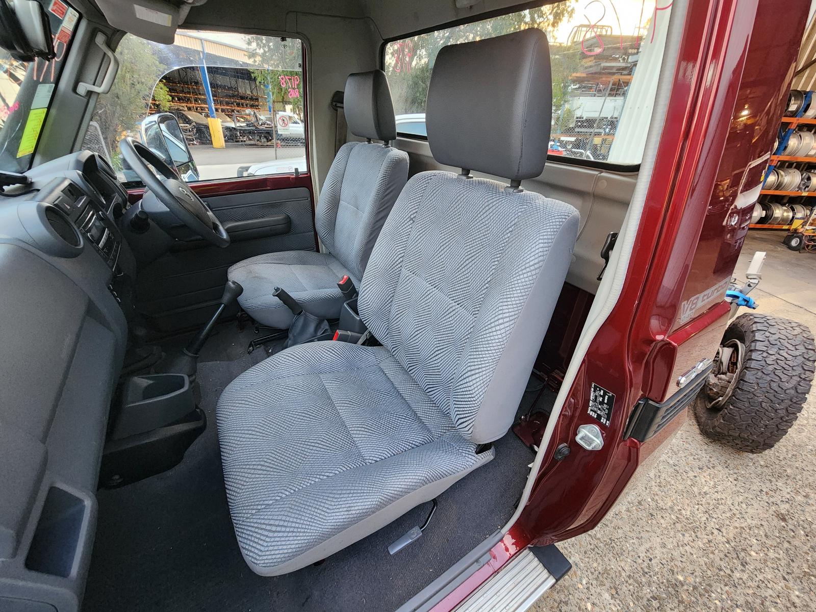 Toyota Landcruiser 2010 2 Door Pickup View Toyota Landcruiser 2010 2 Door Pickup