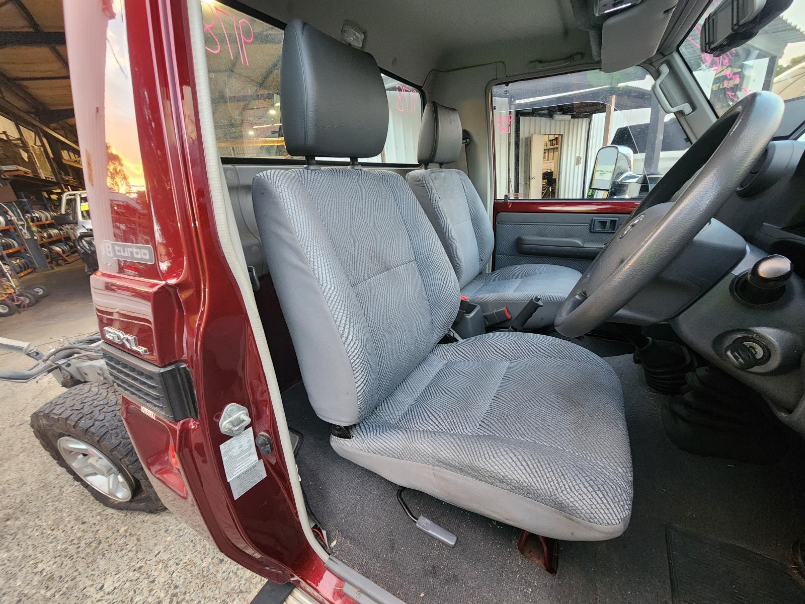 Toyota Landcruiser 2010 2 Door Pickup View Toyota Landcruiser 2010 2 Door Pickup