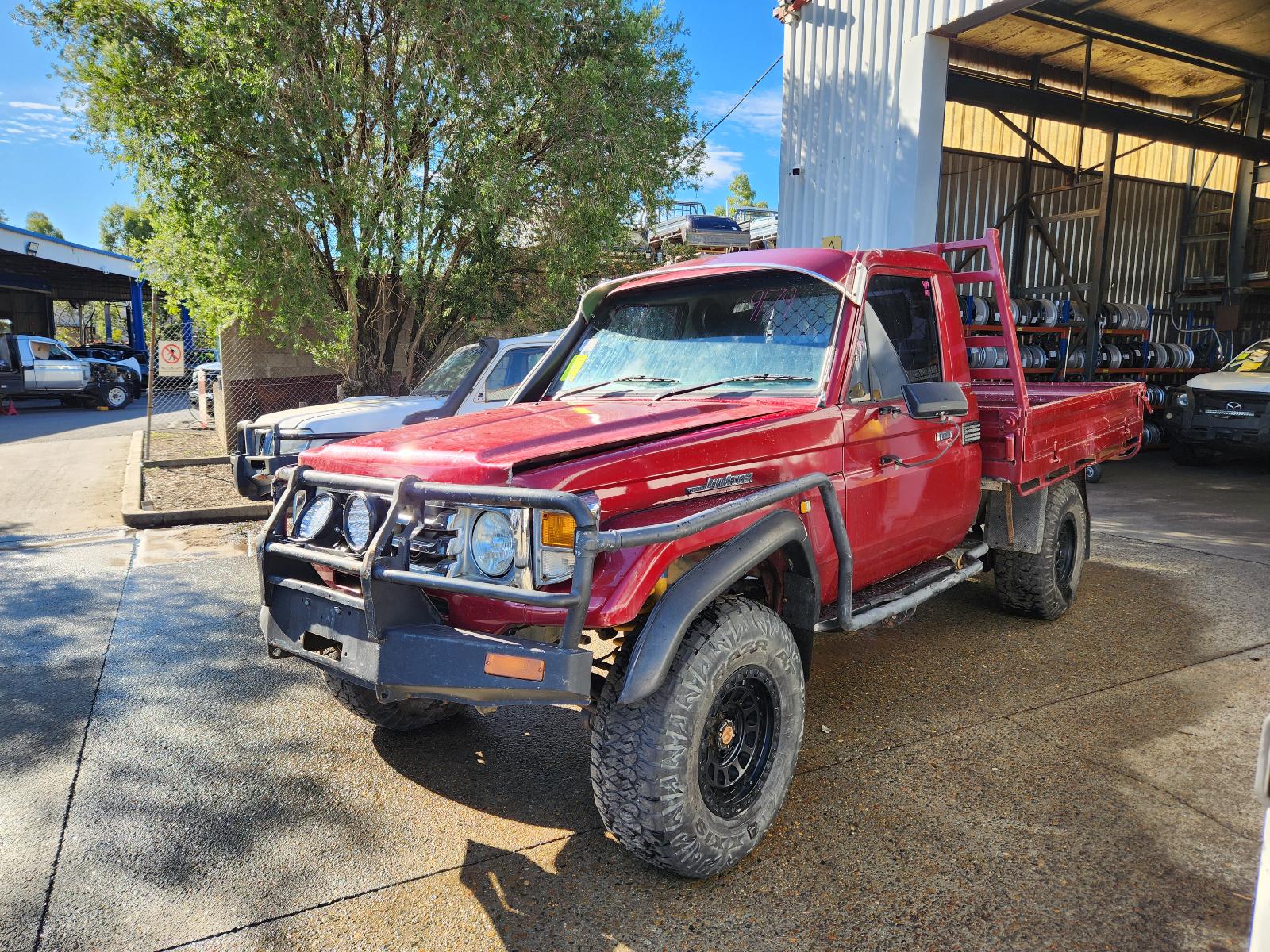 Image for a Toyota Landcruiser 2001 2 Door Pickup