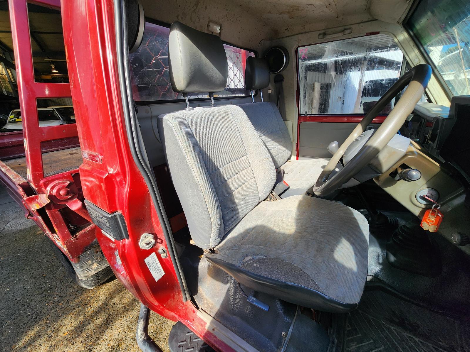 View Toyota Landcruiser 2001 2 Door Pickup