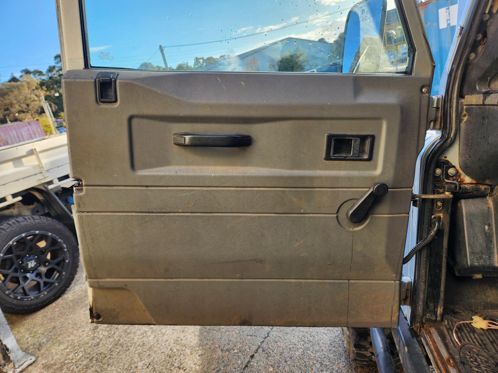 View Land Rover Defender 2003 4 Door Station Wagon