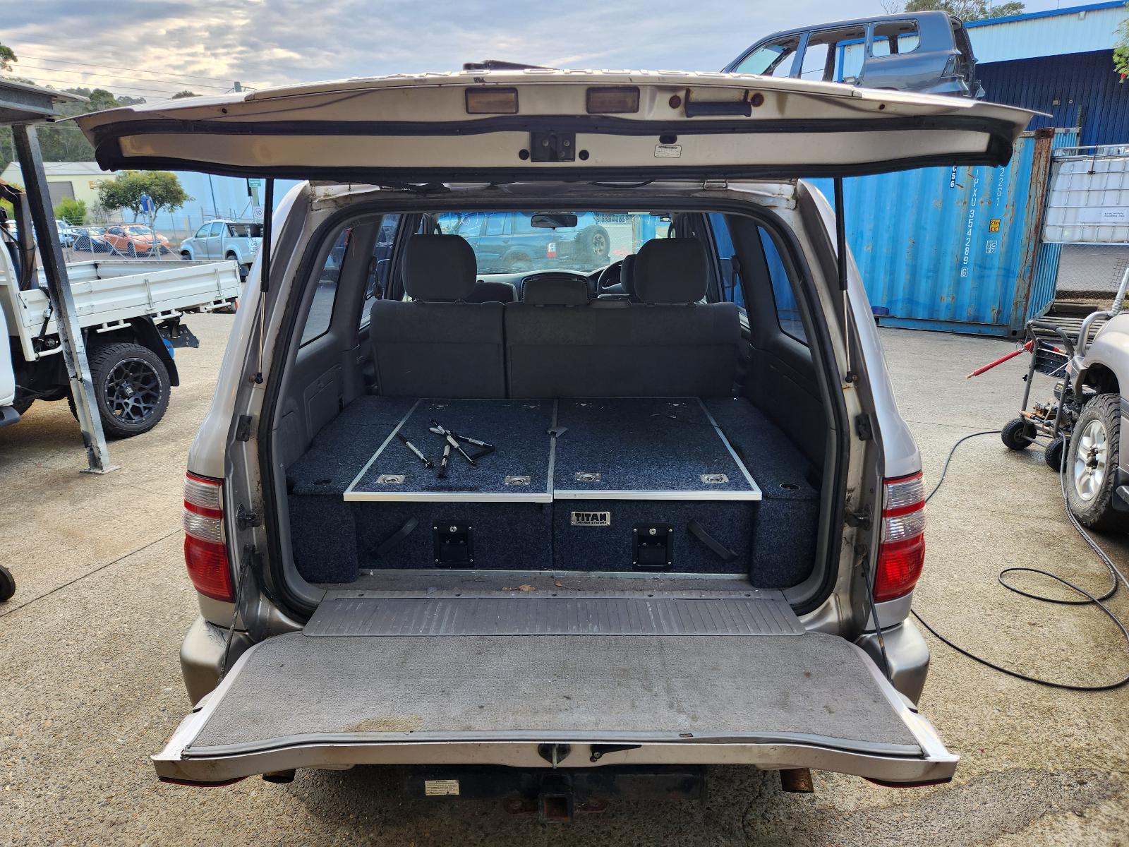 View Toyota Landcruiser 2003 4 Door Station Wagon