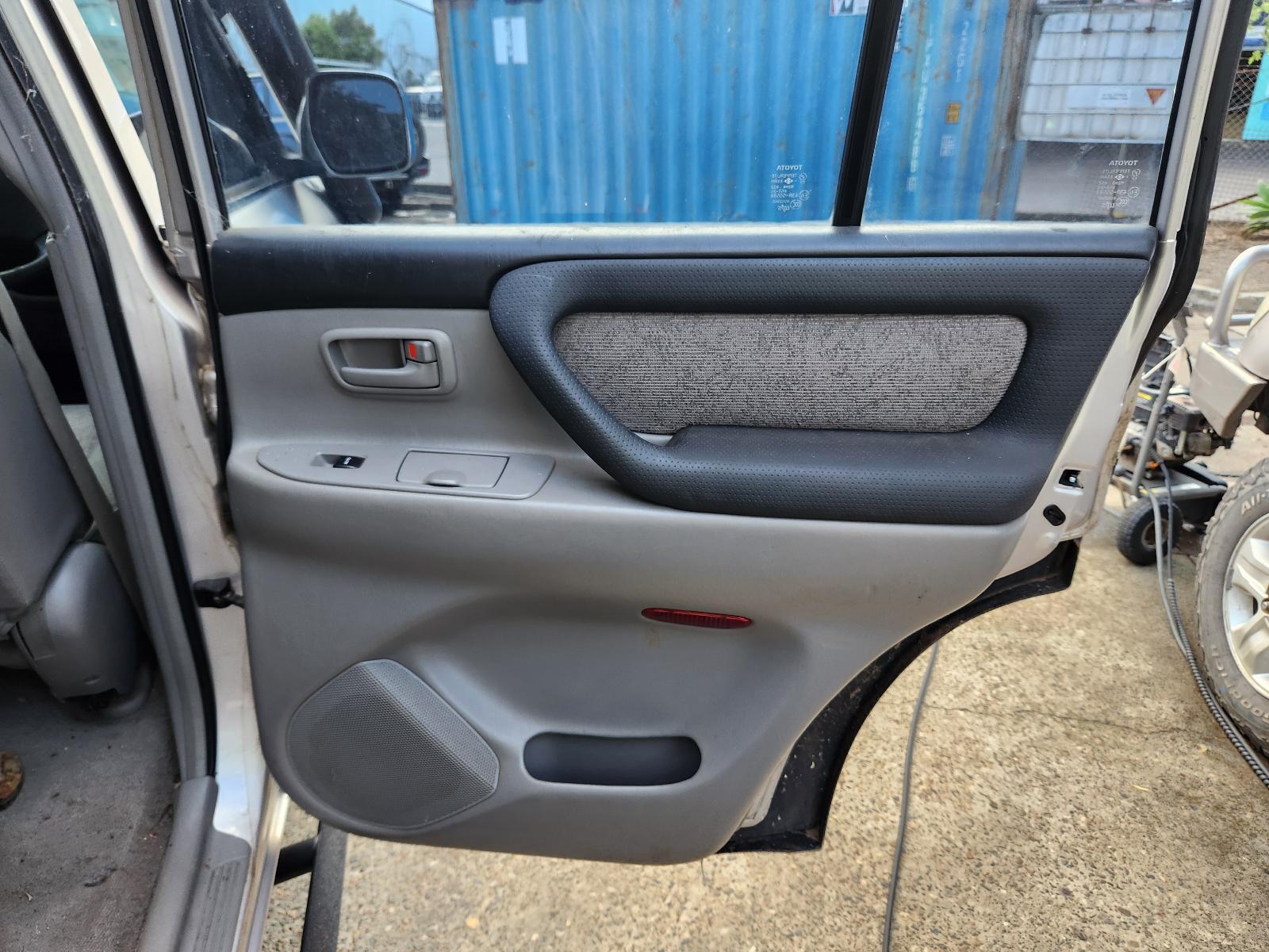 View Toyota Landcruiser 2003 4 Door Station Wagon