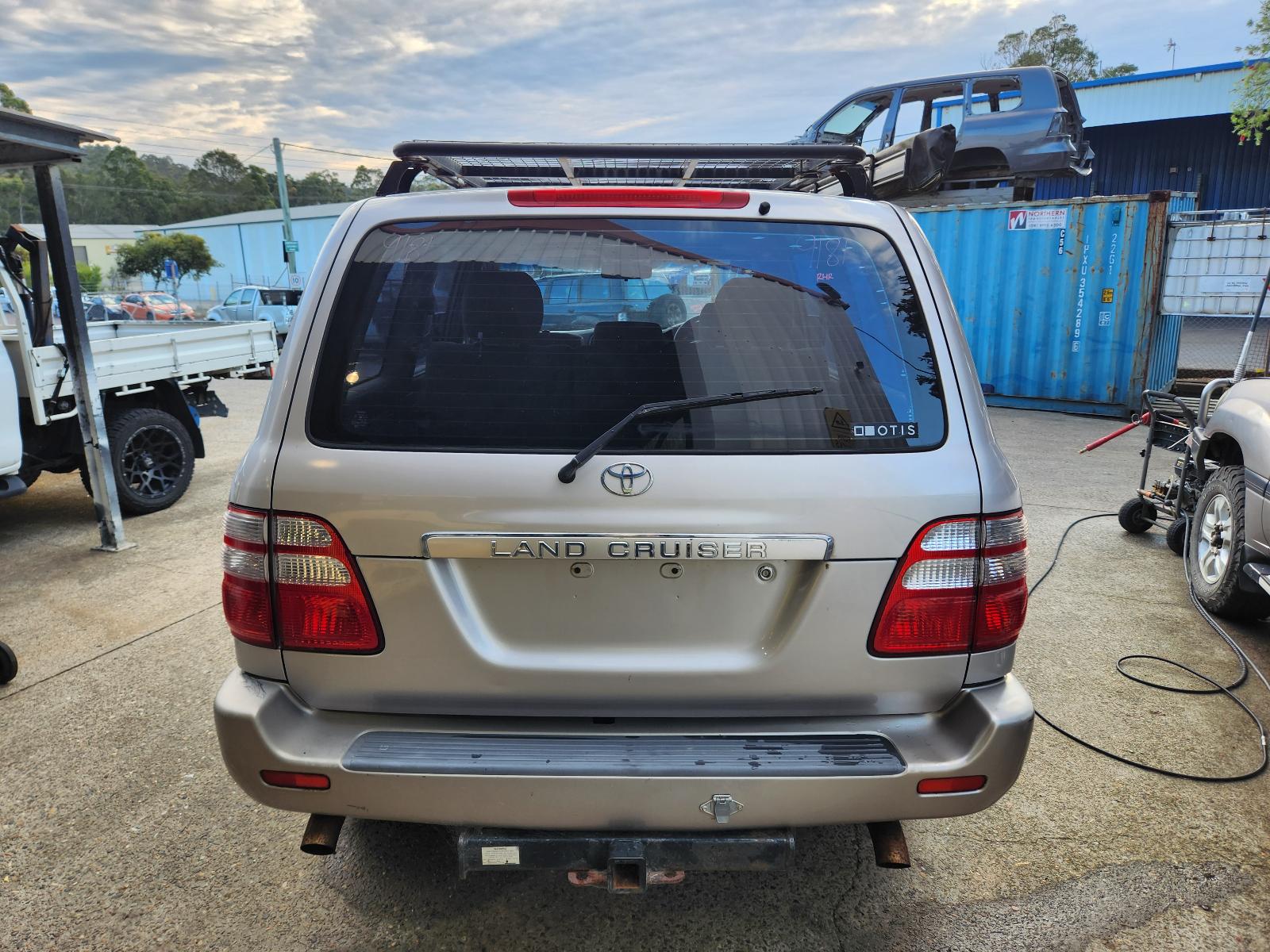 View Toyota Landcruiser 2003 4 Door Station Wagon
