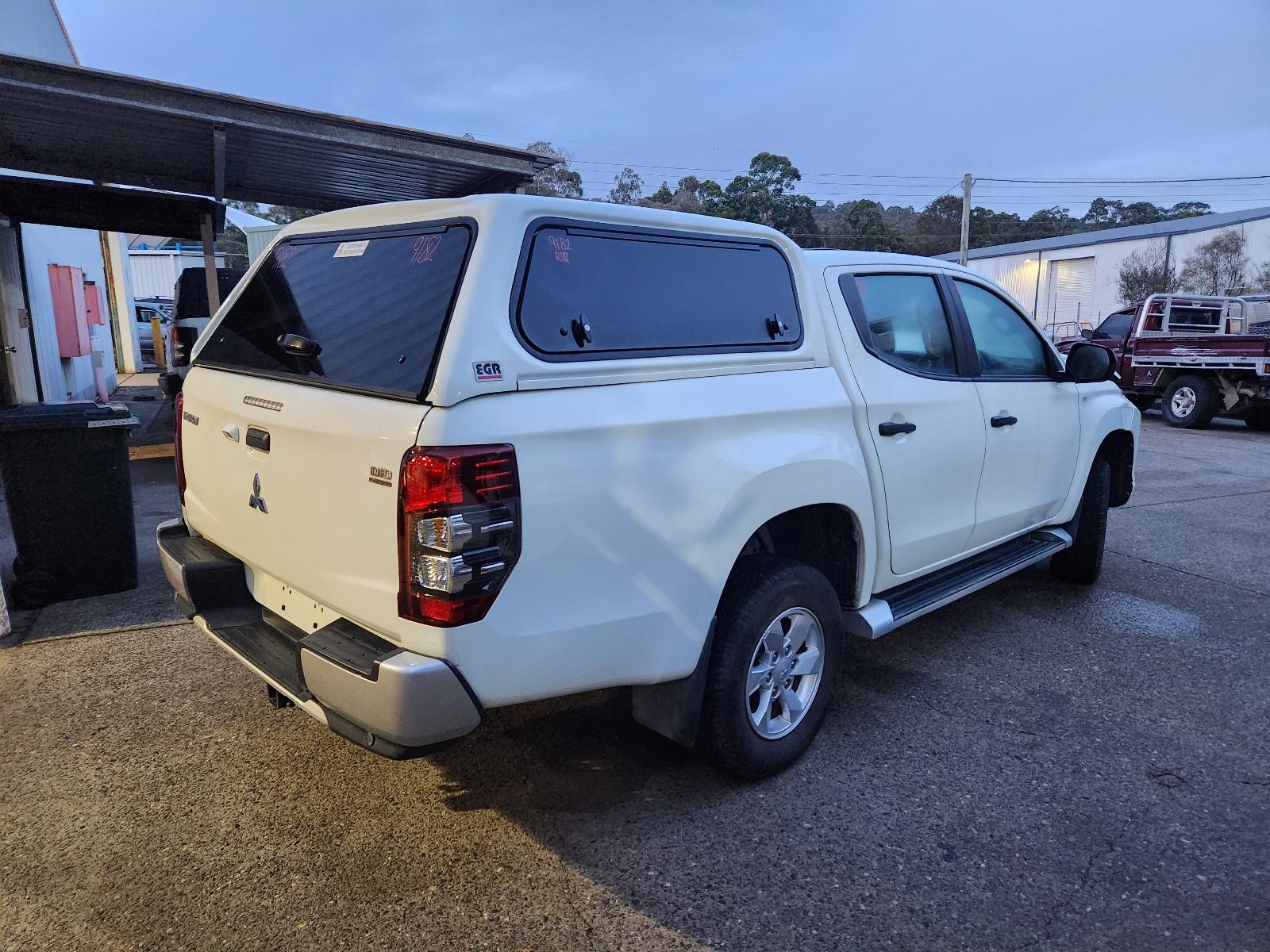 View Mitsubishi Triton 2021 4 Door Utility