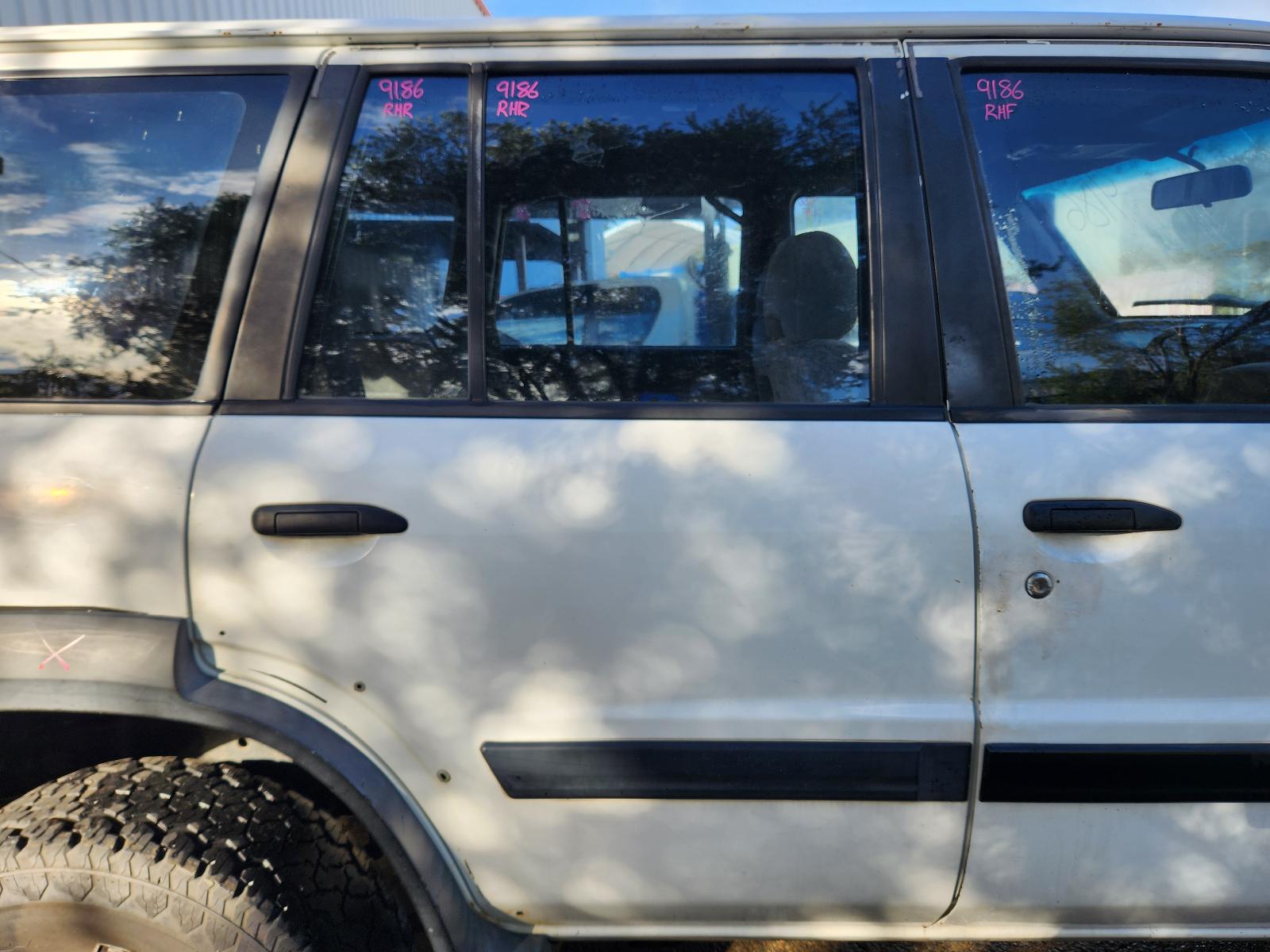 Nissan Patrol 1999 4 Door Station Wagon View Nissan Patrol 1999 4 Door Station Wagon