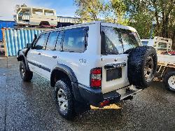 View Nissan Patrol 1999 4 Door Station Wagon