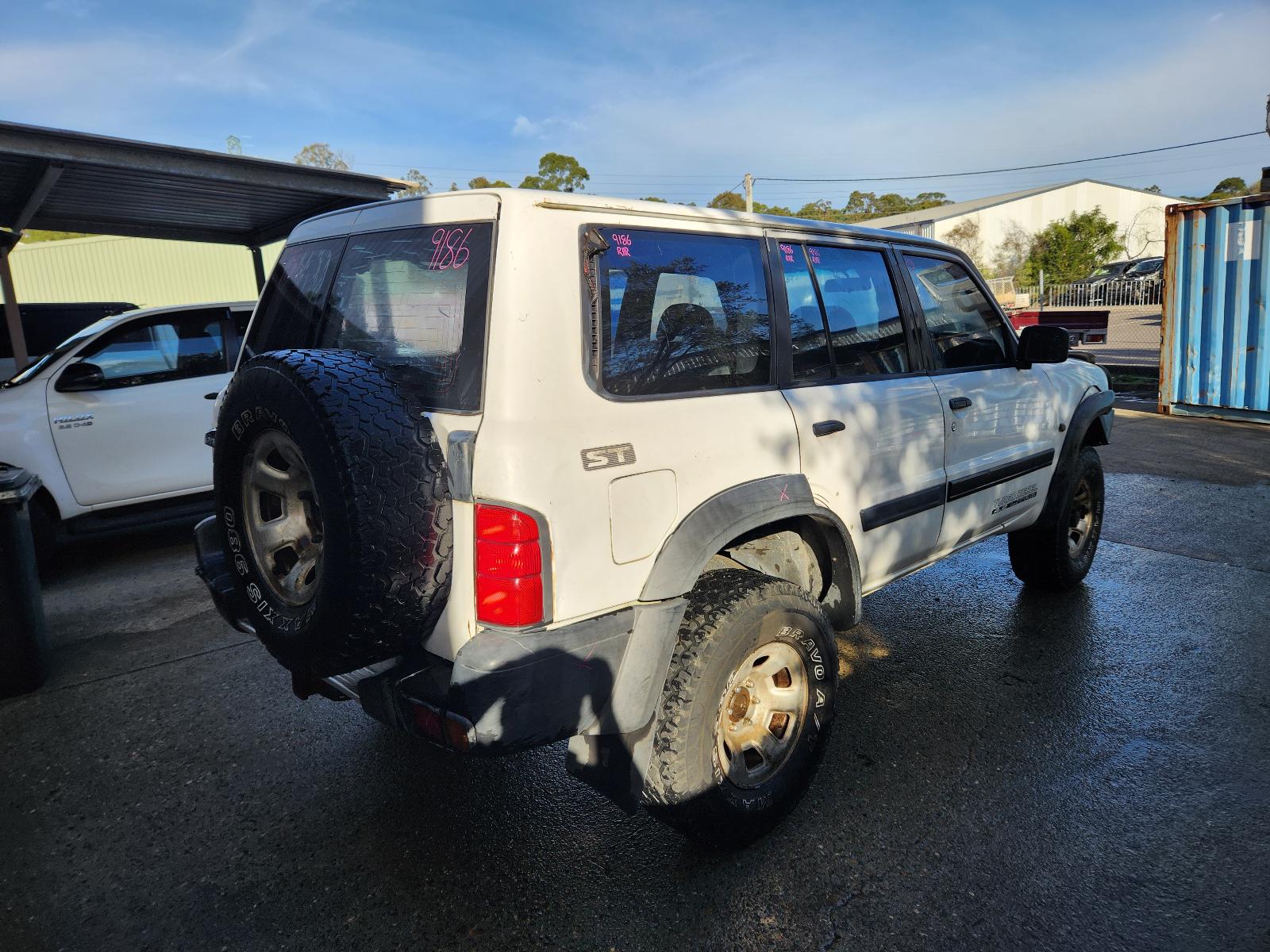 Nissan Patrol 1999 4 Door Station Wagon View Nissan Patrol 1999 4 Door Station Wagon