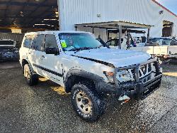 View Nissan Patrol 1999 4 Door Station Wagon