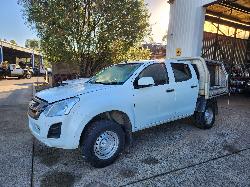 View Auto part Fuse Box Isuzu Dmax 2019