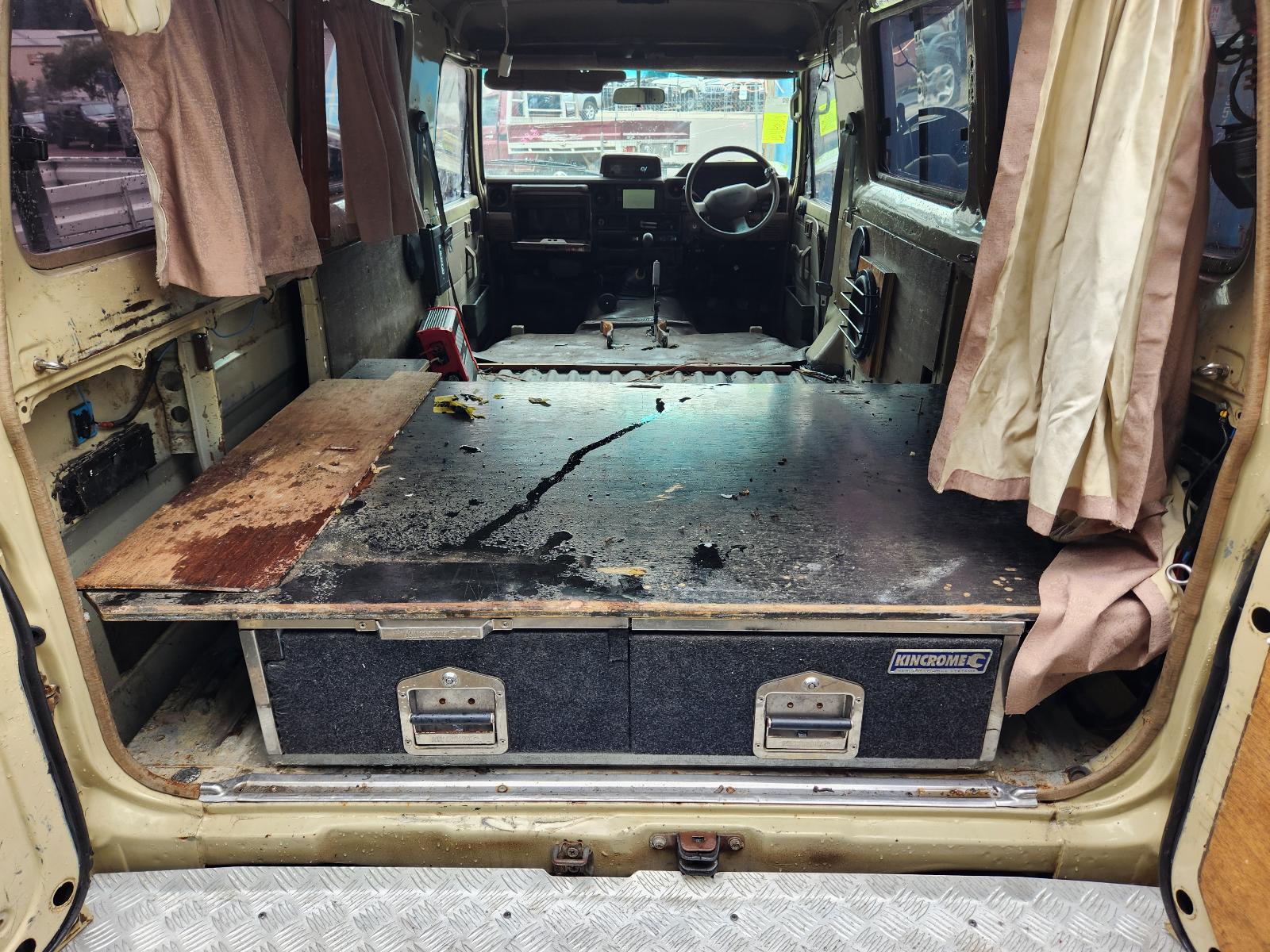 View Toyota Landcruiser 1996 2 Door Station Wagon