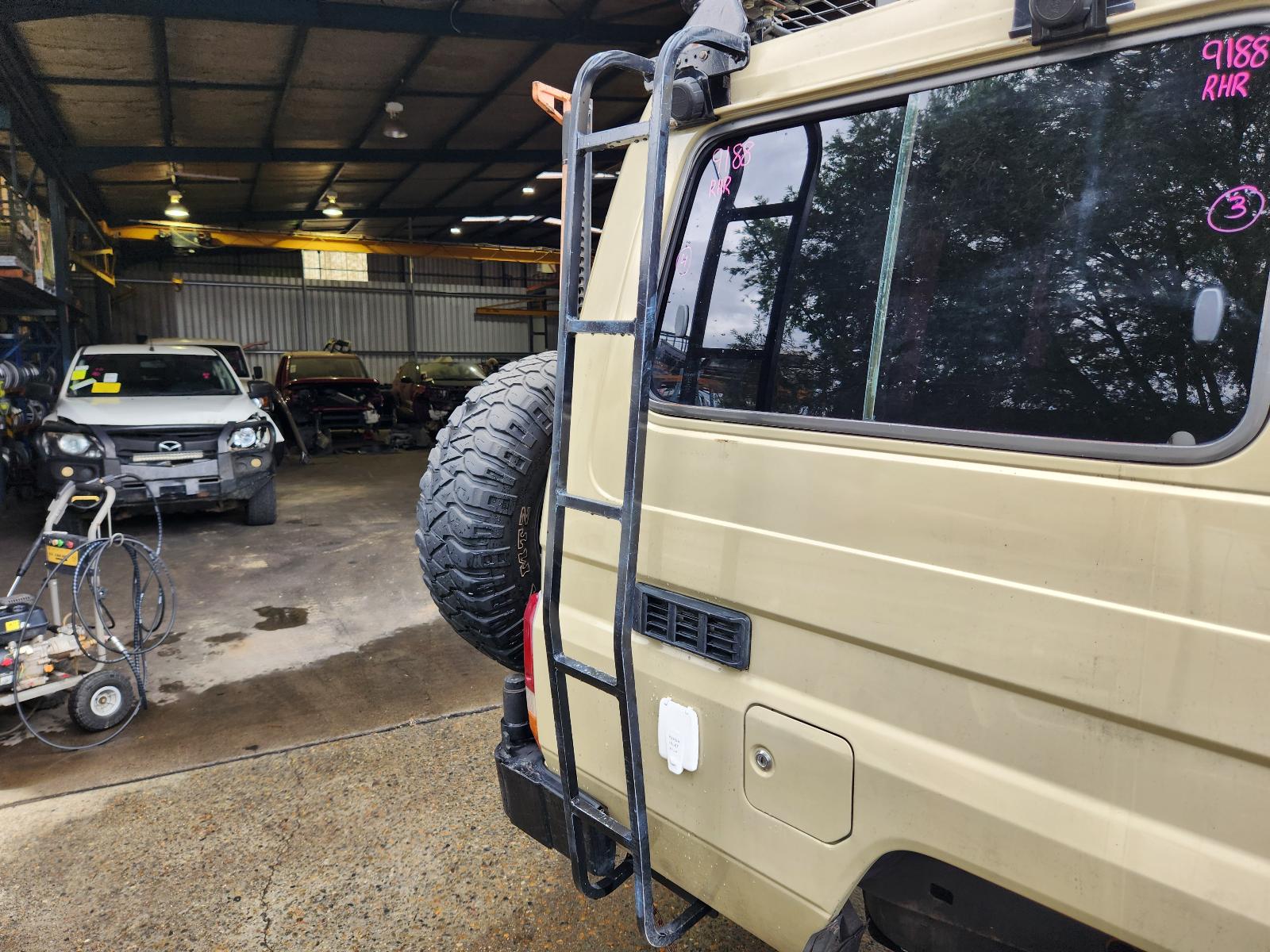 View Toyota Landcruiser 1996 2 Door Station Wagon