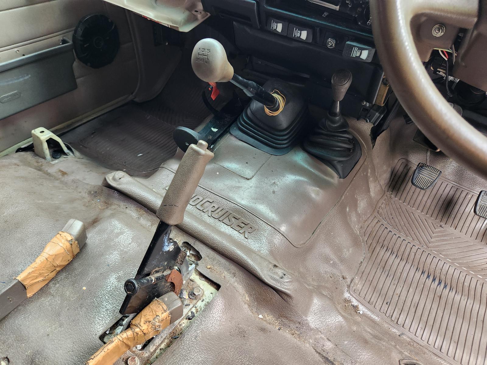 View Toyota Landcruiser 1996 2 Door Station Wagon
