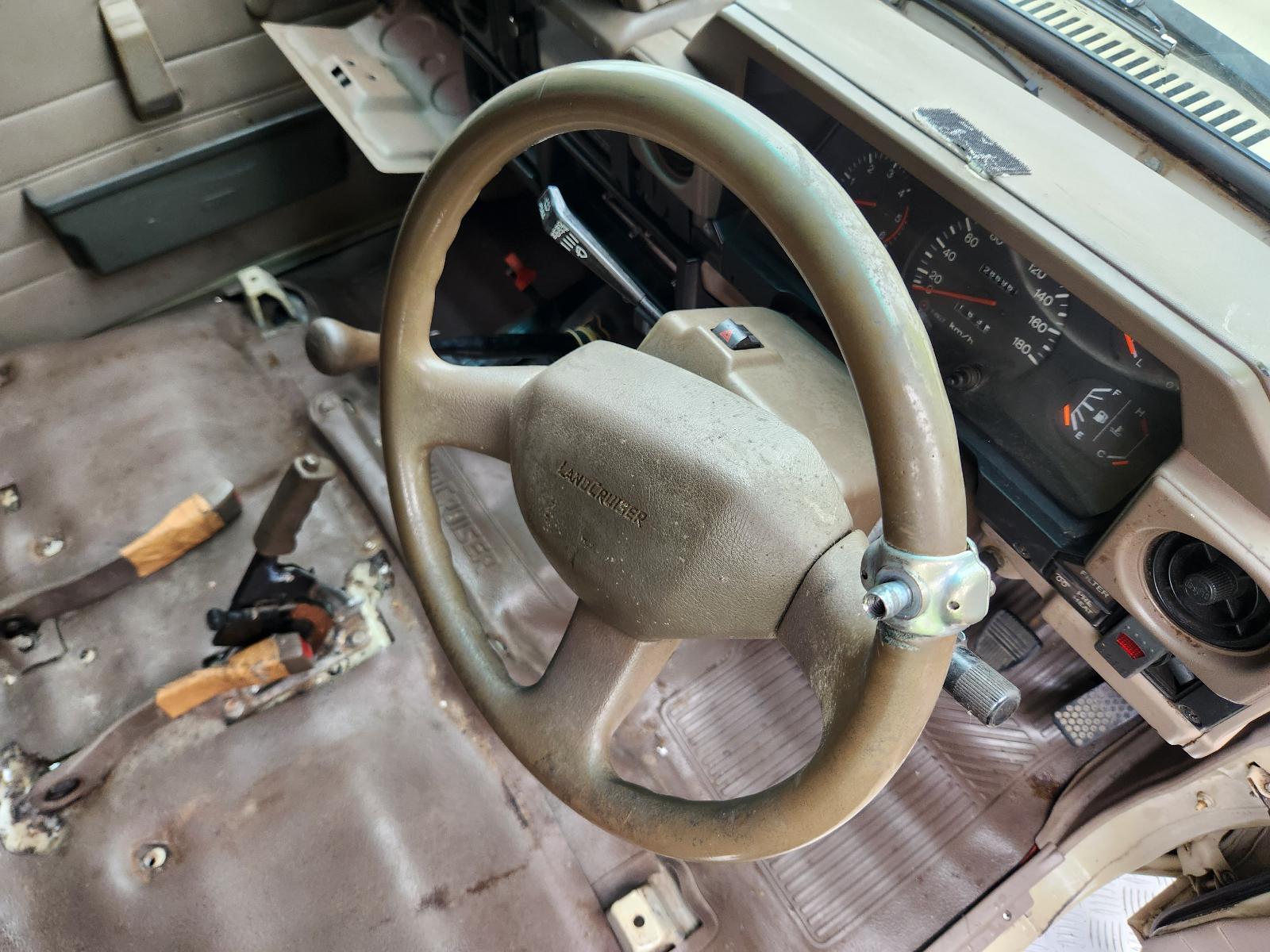 View Toyota Landcruiser 1996 2 Door Station Wagon
