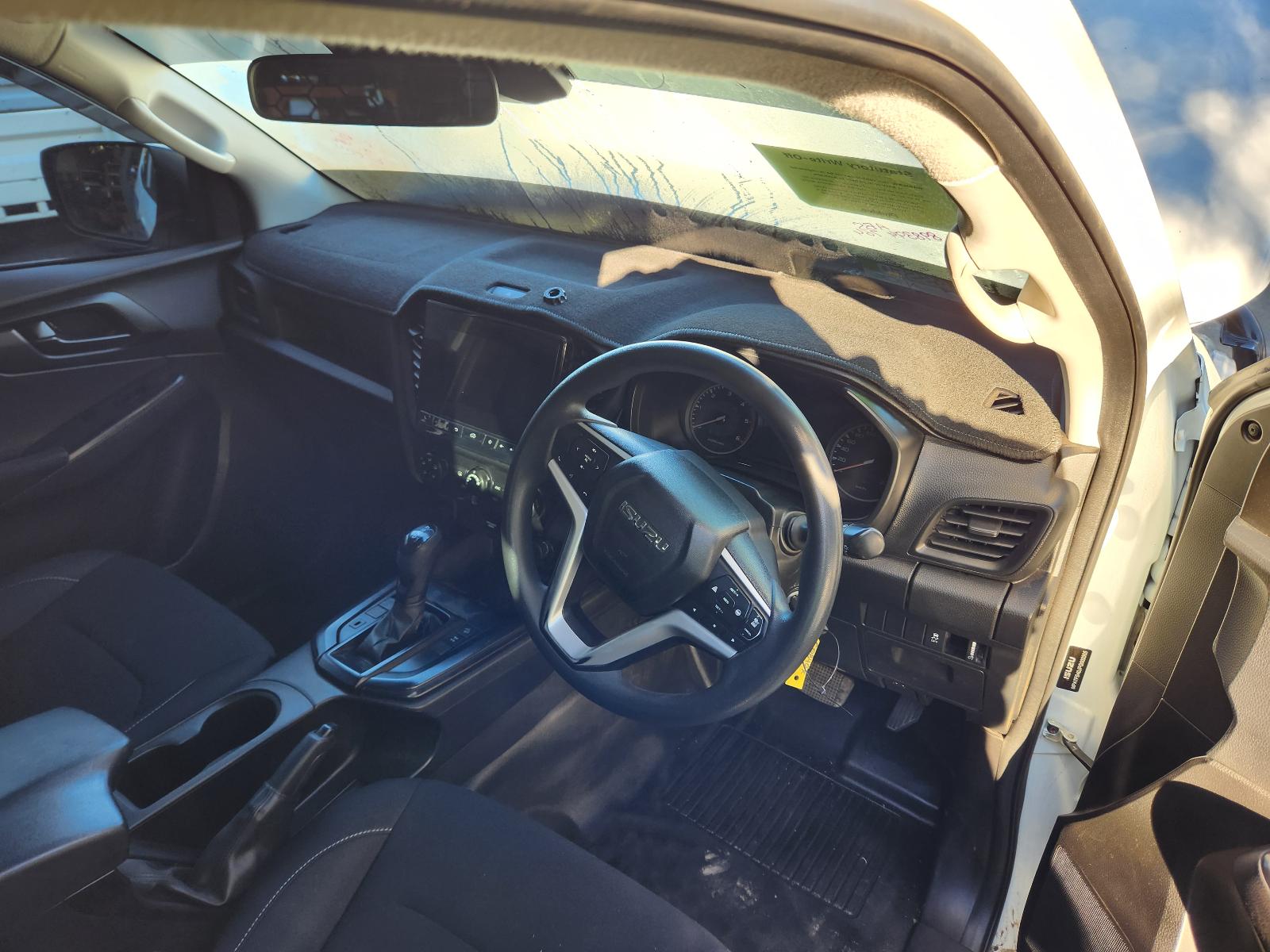 Isuzu Dmax 2022 4 Door Utility View Isuzu Dmax 2022 4 Door Utility
