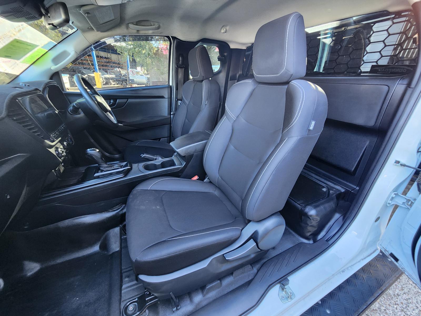 Isuzu Dmax 2022 4 Door Utility View Isuzu Dmax 2022 4 Door Utility