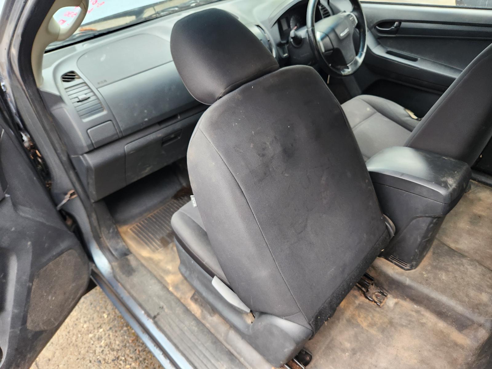View Isuzu Dmax 2012 4 Door Utility