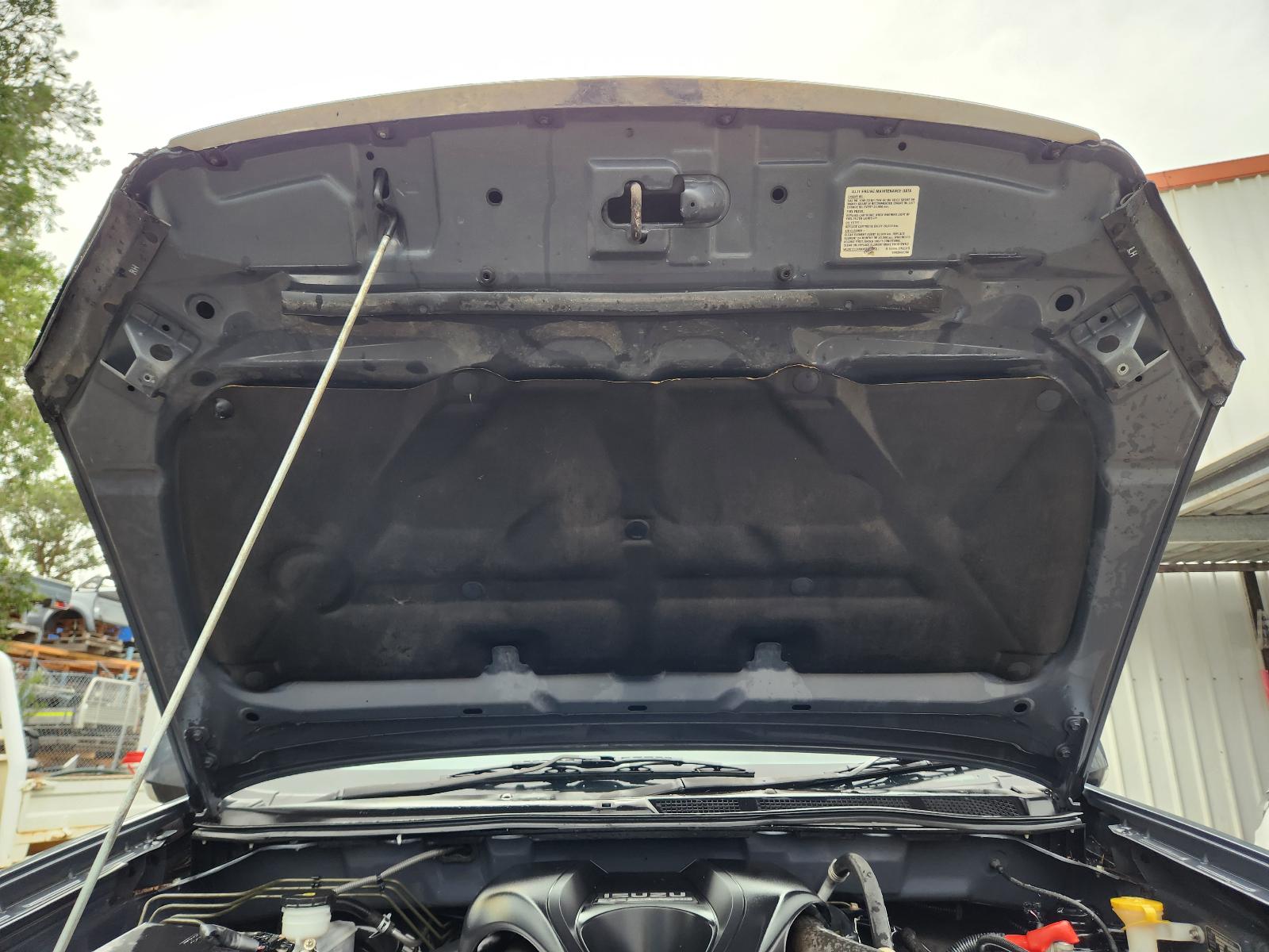 View Isuzu Dmax 2012 4 Door Utility