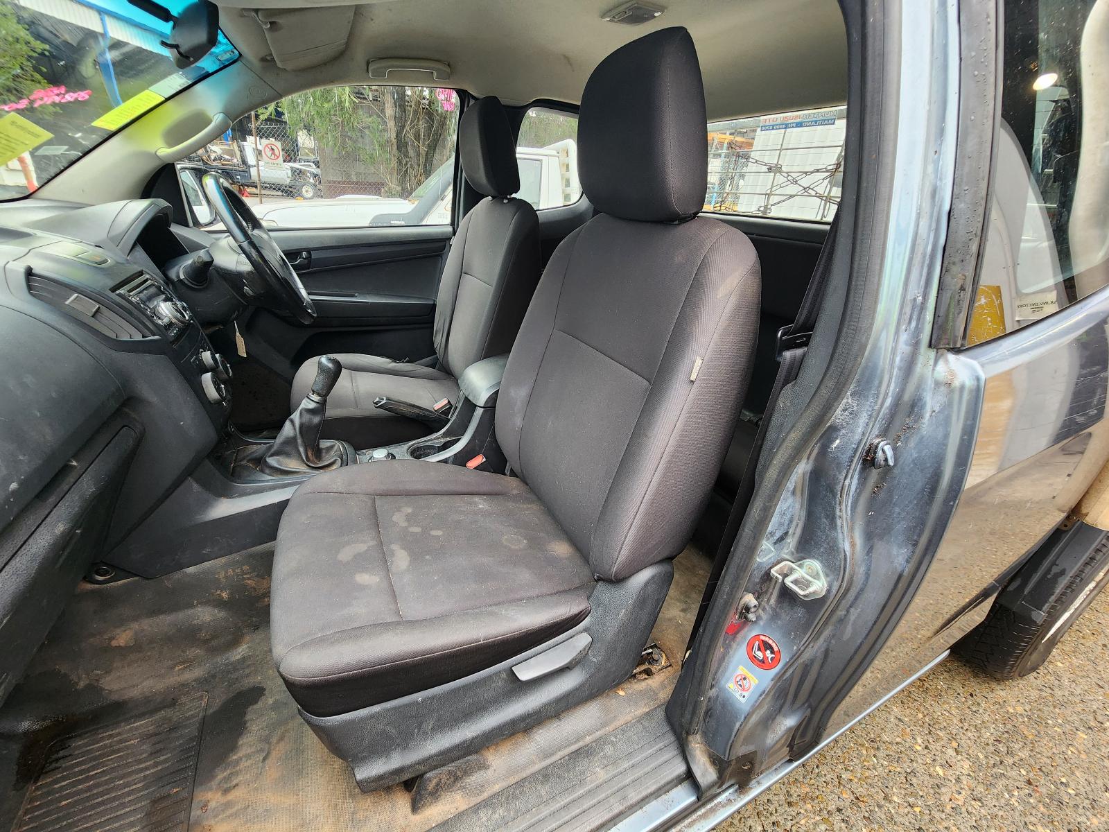 View Isuzu Dmax 2012 4 Door Utility
