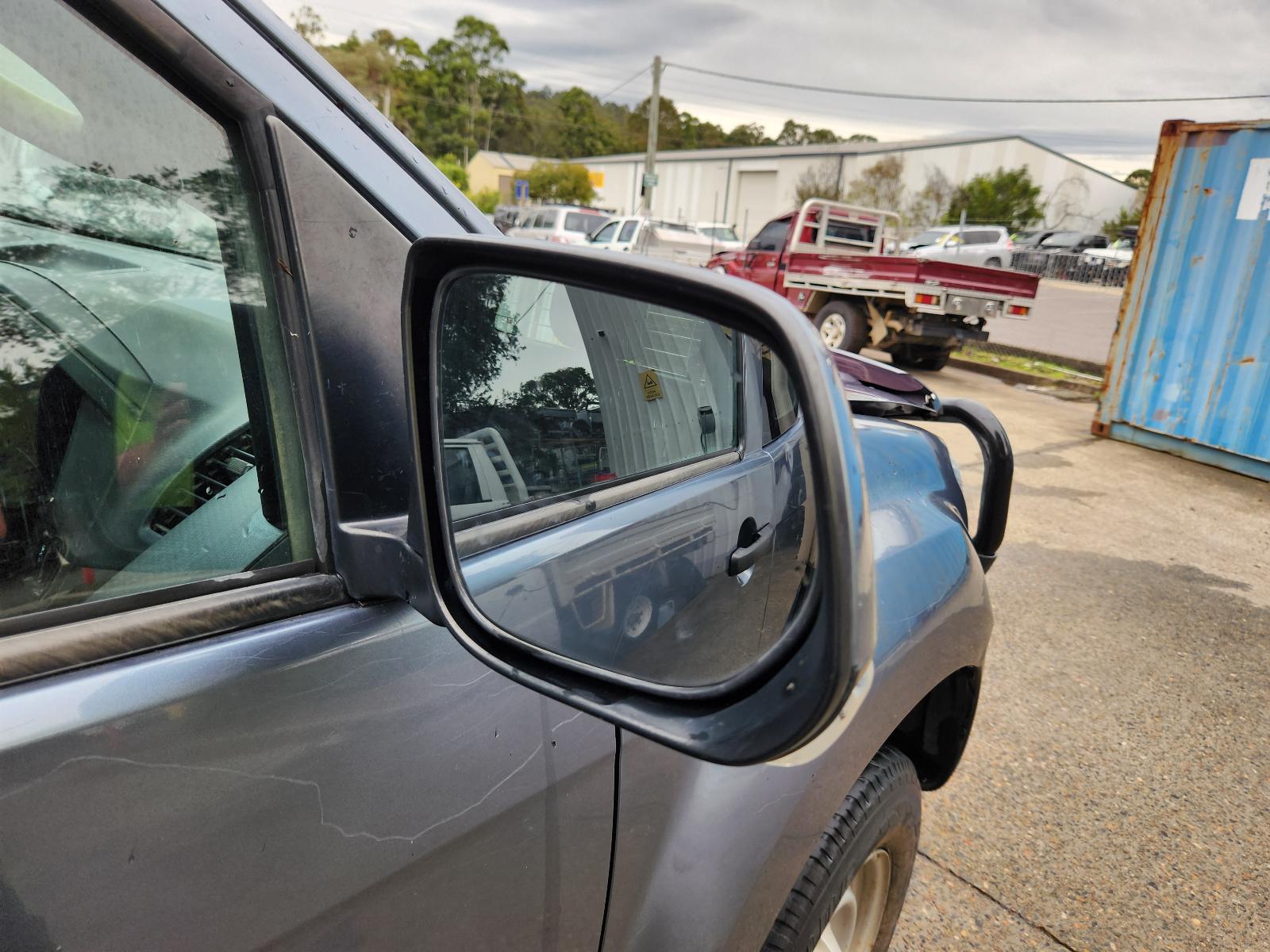 View Isuzu Dmax 2012 4 Door Utility