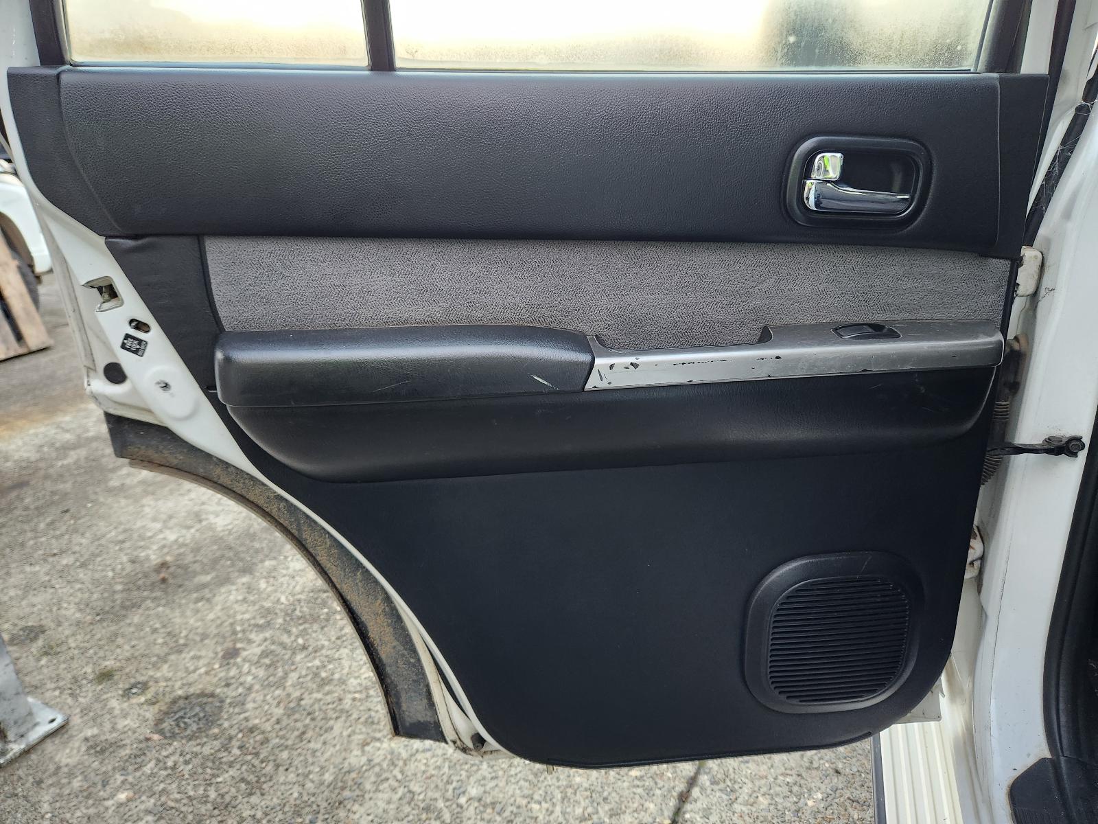 View Nissan Patrol 2011 4 Door Station Wagon