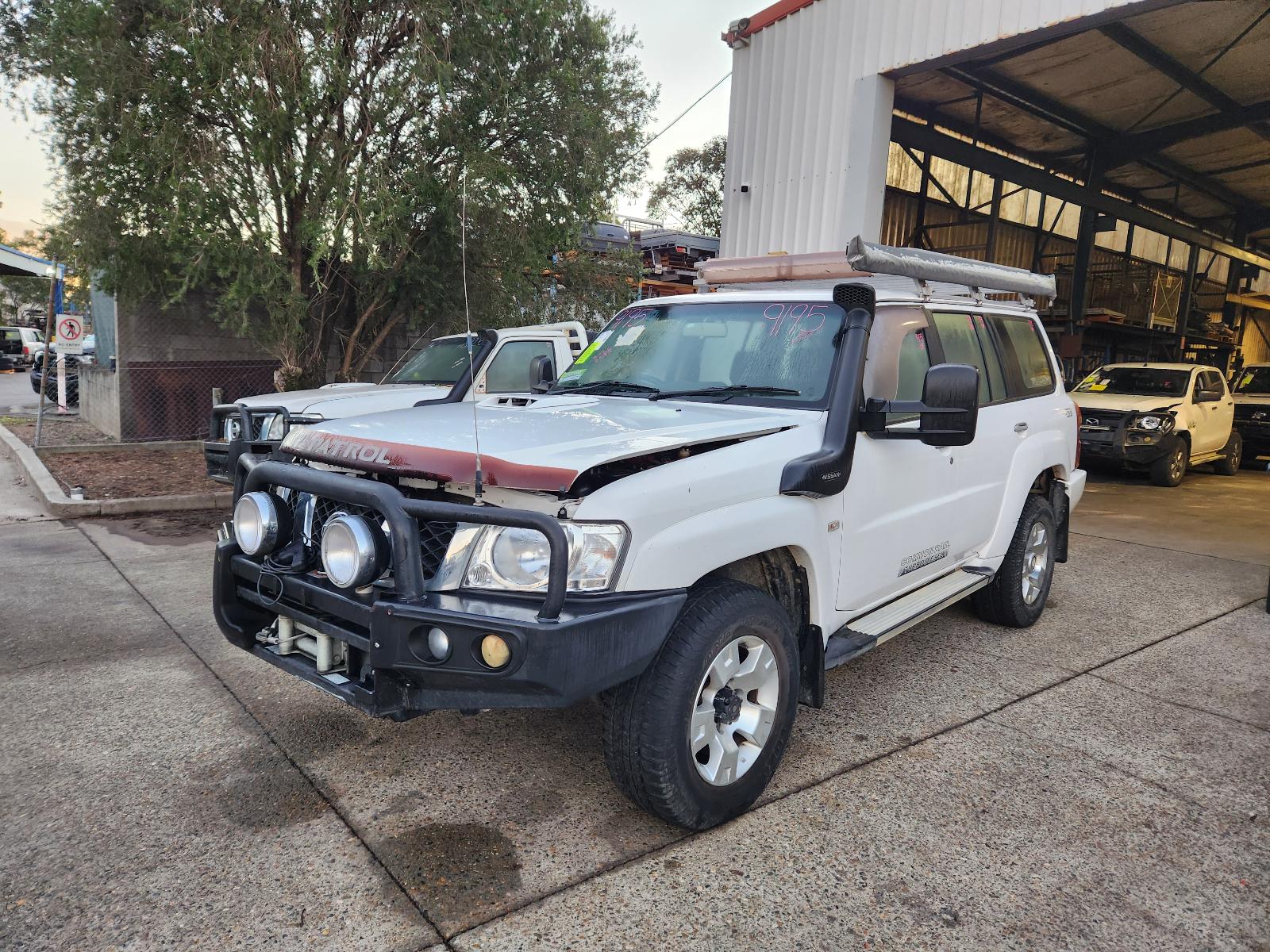 Image for a Nissan Patrol 2011 4 Door Station Wagon