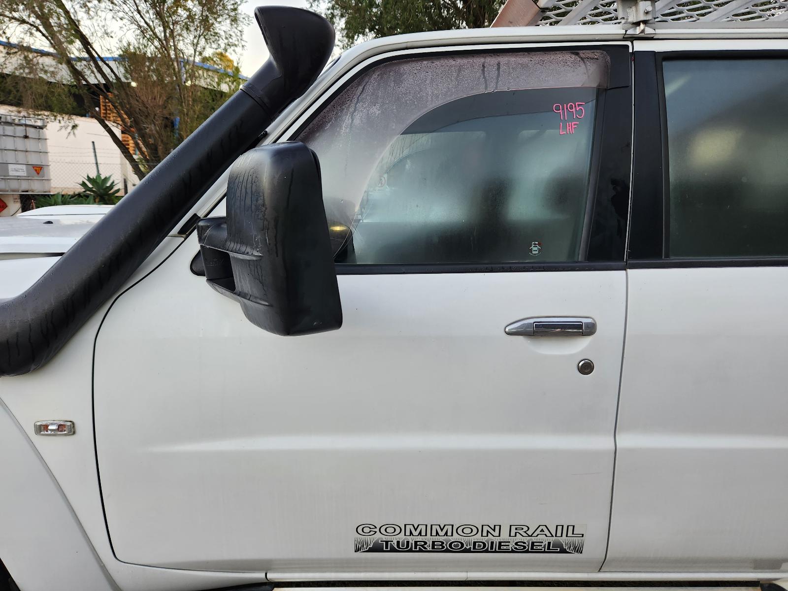 View Nissan Patrol 2011 4 Door Station Wagon