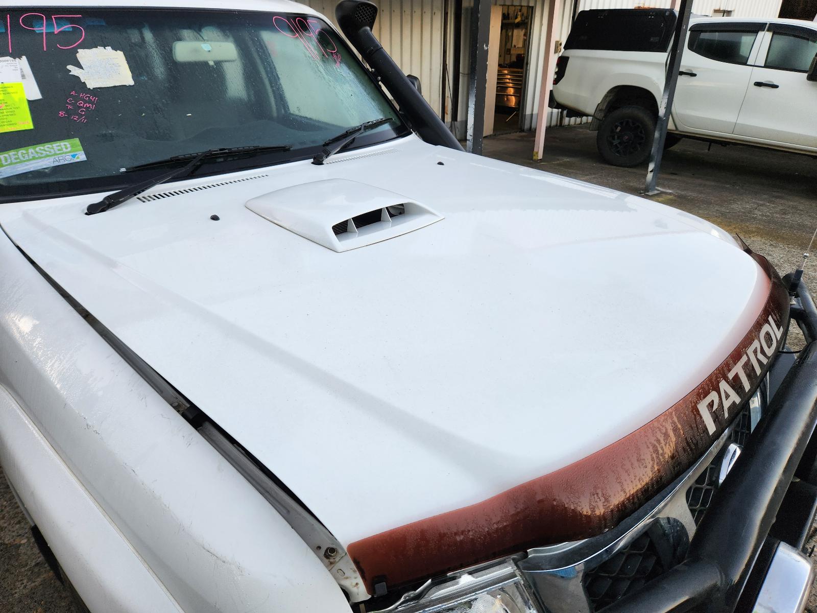 View Nissan Patrol 2011 4 Door Station Wagon