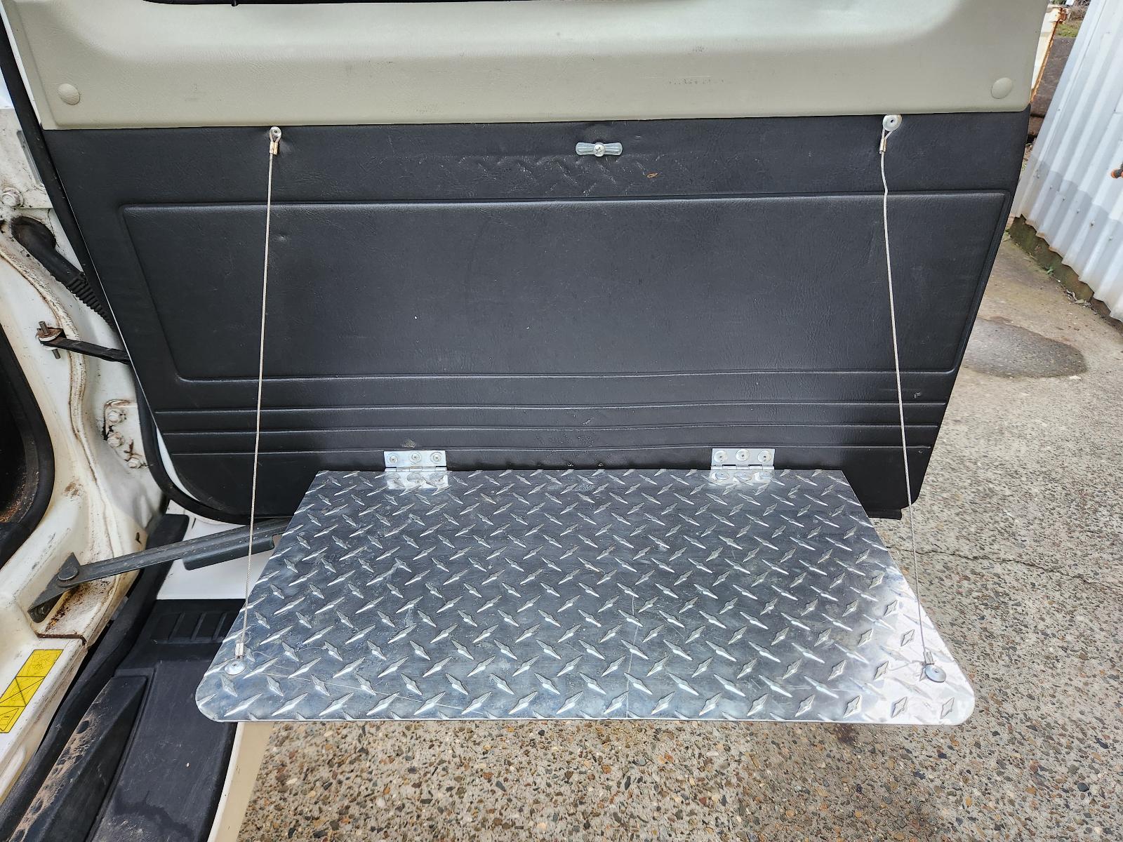 View Nissan Patrol 2011 4 Door Station Wagon