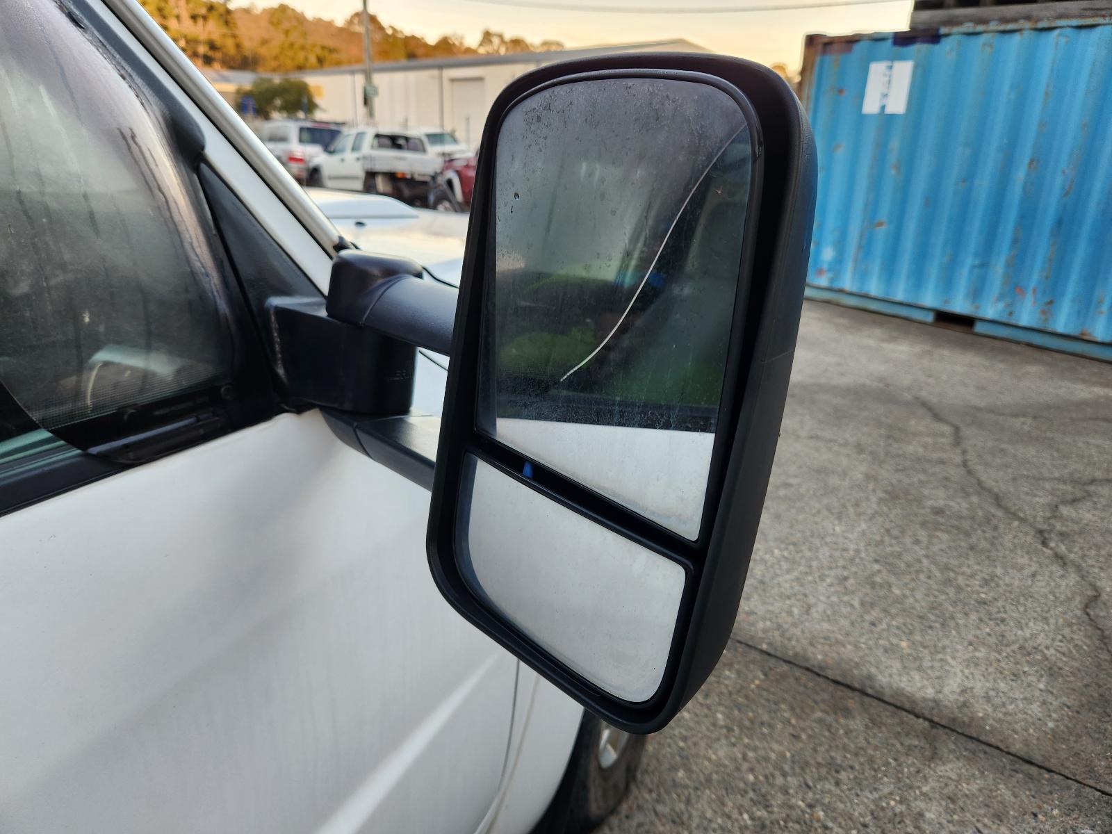 View Nissan Patrol 2011 4 Door Station Wagon