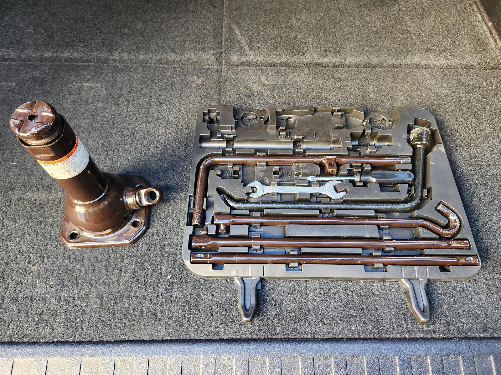 View Toyota Prado 2015 4 Door Station Wagon
