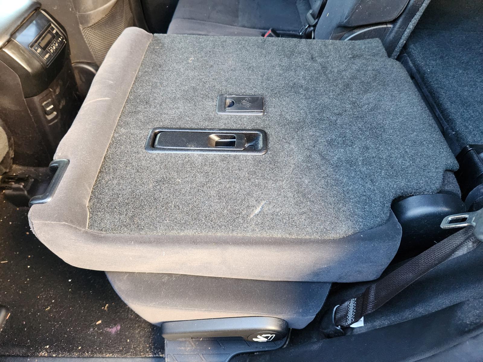 View Toyota Prado 2015 4 Door Station Wagon