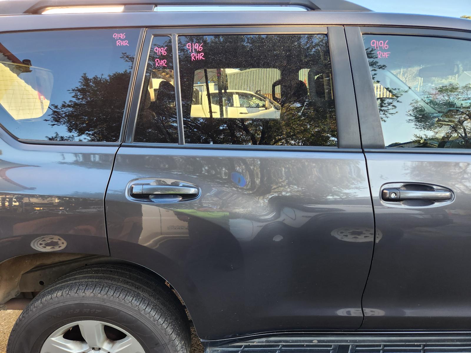 View Toyota Prado 2015 4 Door Station Wagon