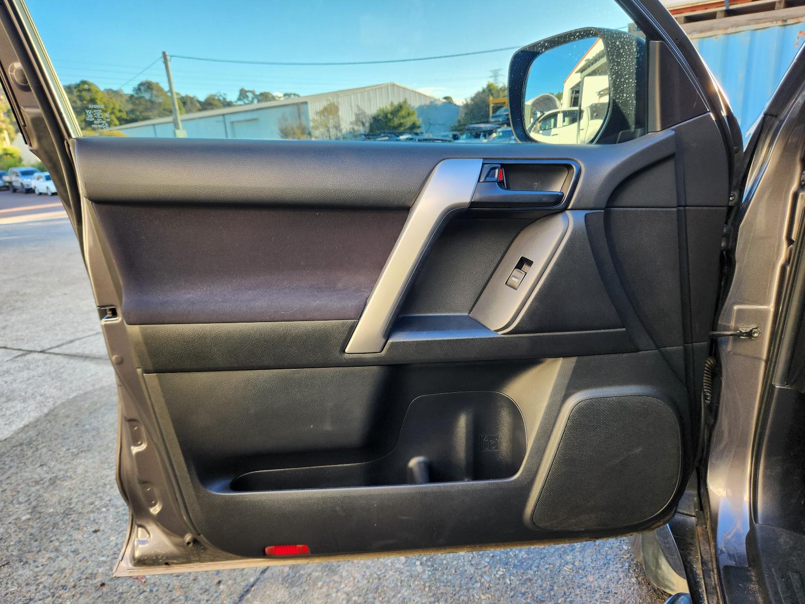 View Toyota Prado 2015 4 Door Station Wagon