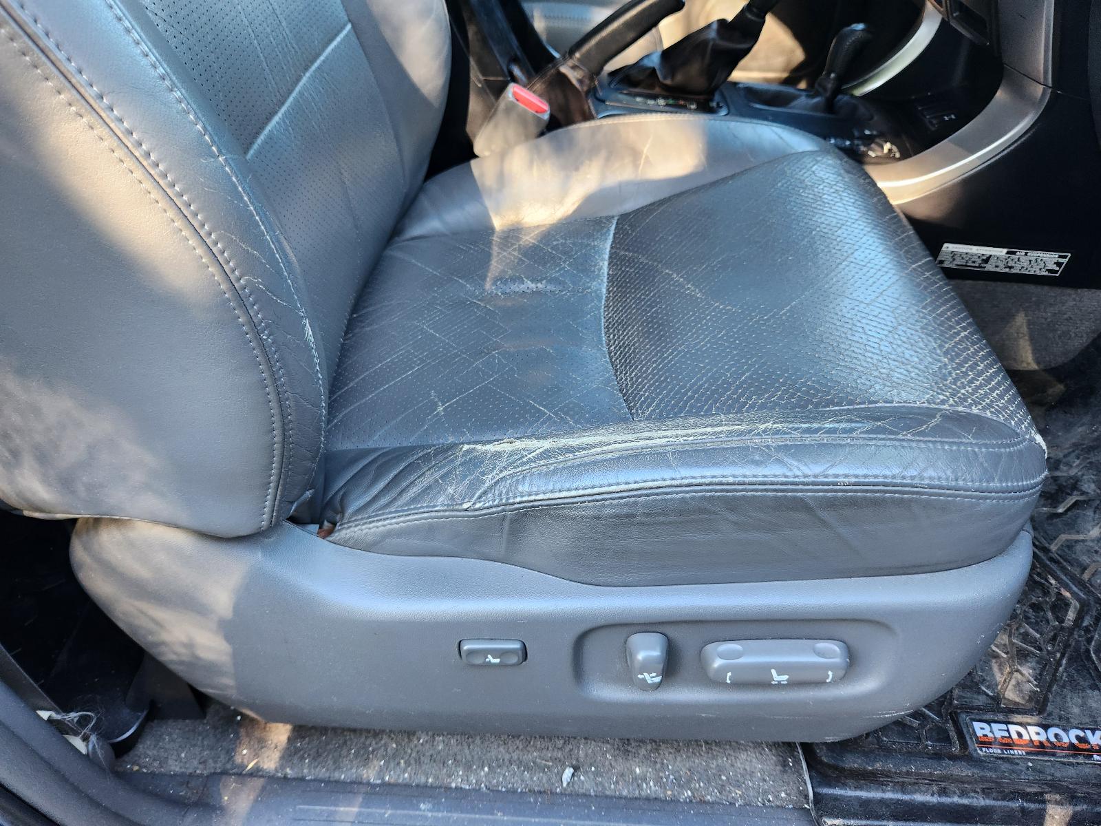 View Toyota Prado 2003 4 Door Station Wagon