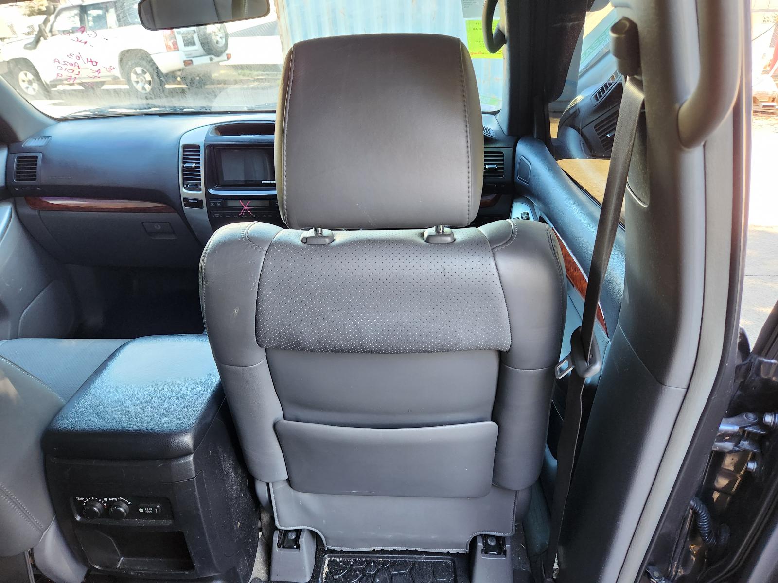 View Toyota Prado 2003 4 Door Station Wagon