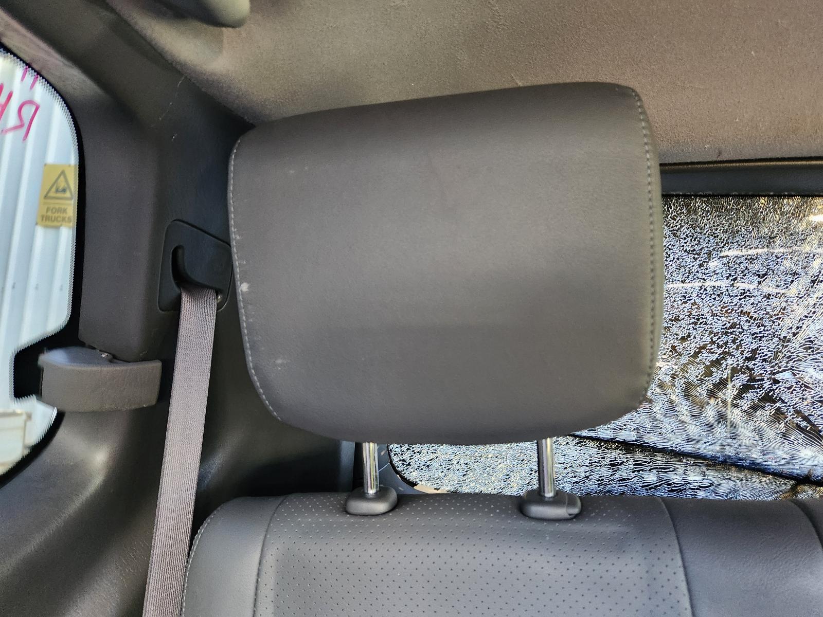View Toyota Prado 2003 4 Door Station Wagon