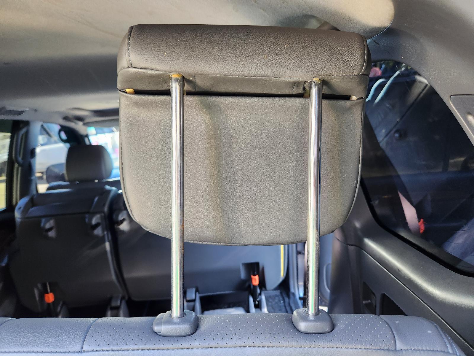 View Toyota Prado 2003 4 Door Station Wagon