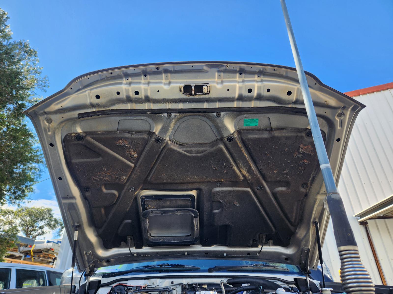 View Nissan Patrol 2005 4 Door Station Wagon