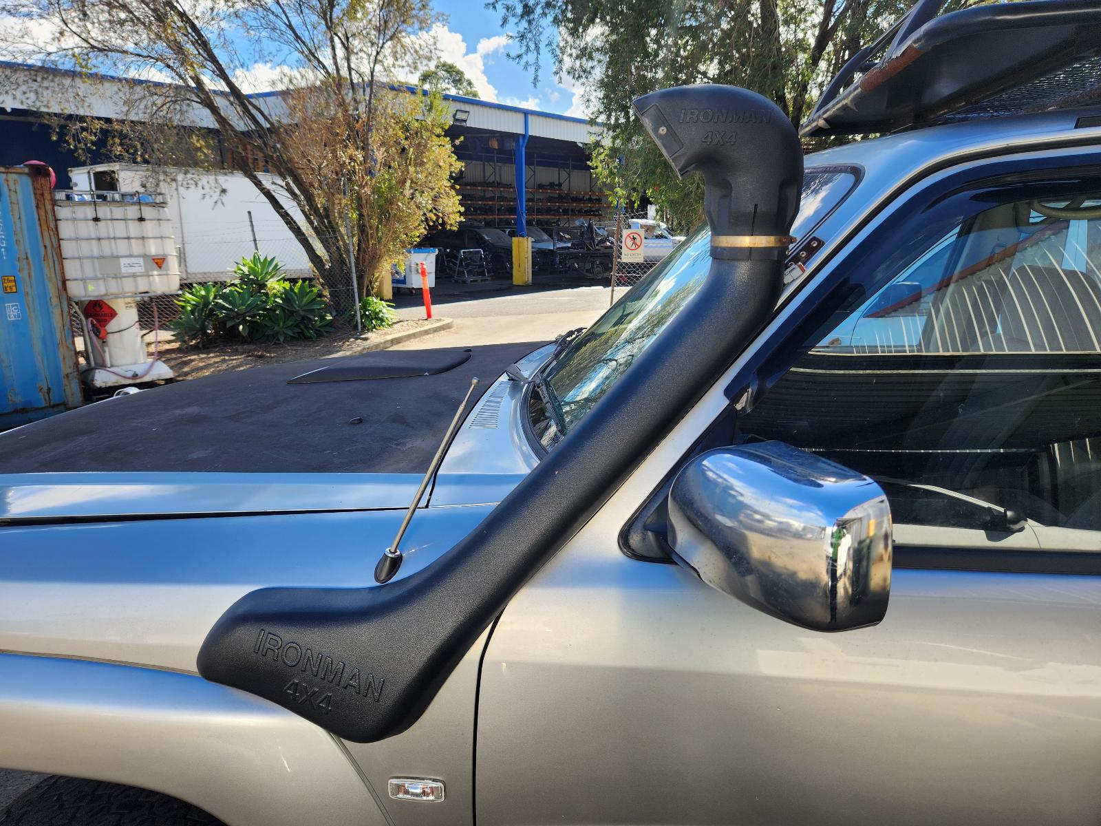 View Nissan Patrol 2005 4 Door Station Wagon