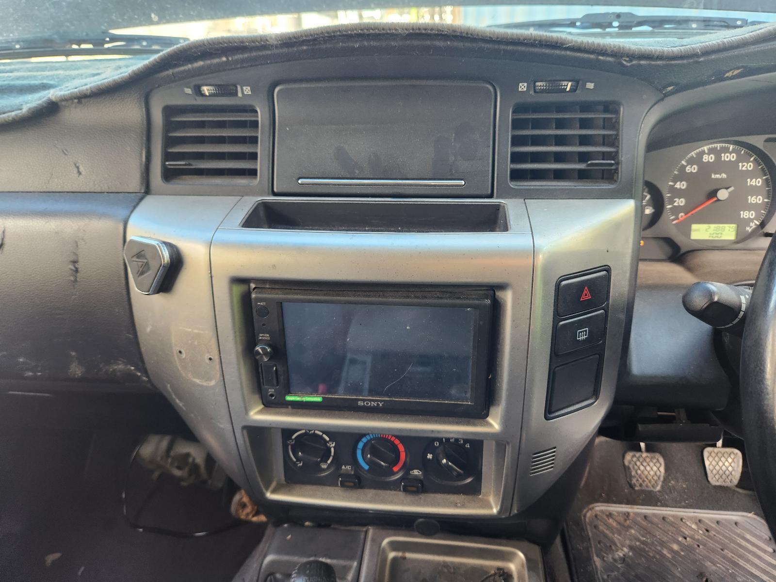View Nissan Patrol 2005 4 Door Station Wagon