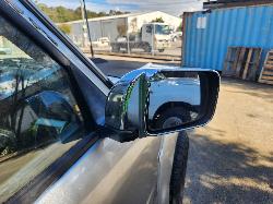 View Nissan Patrol 2005 4 Door Station Wagon