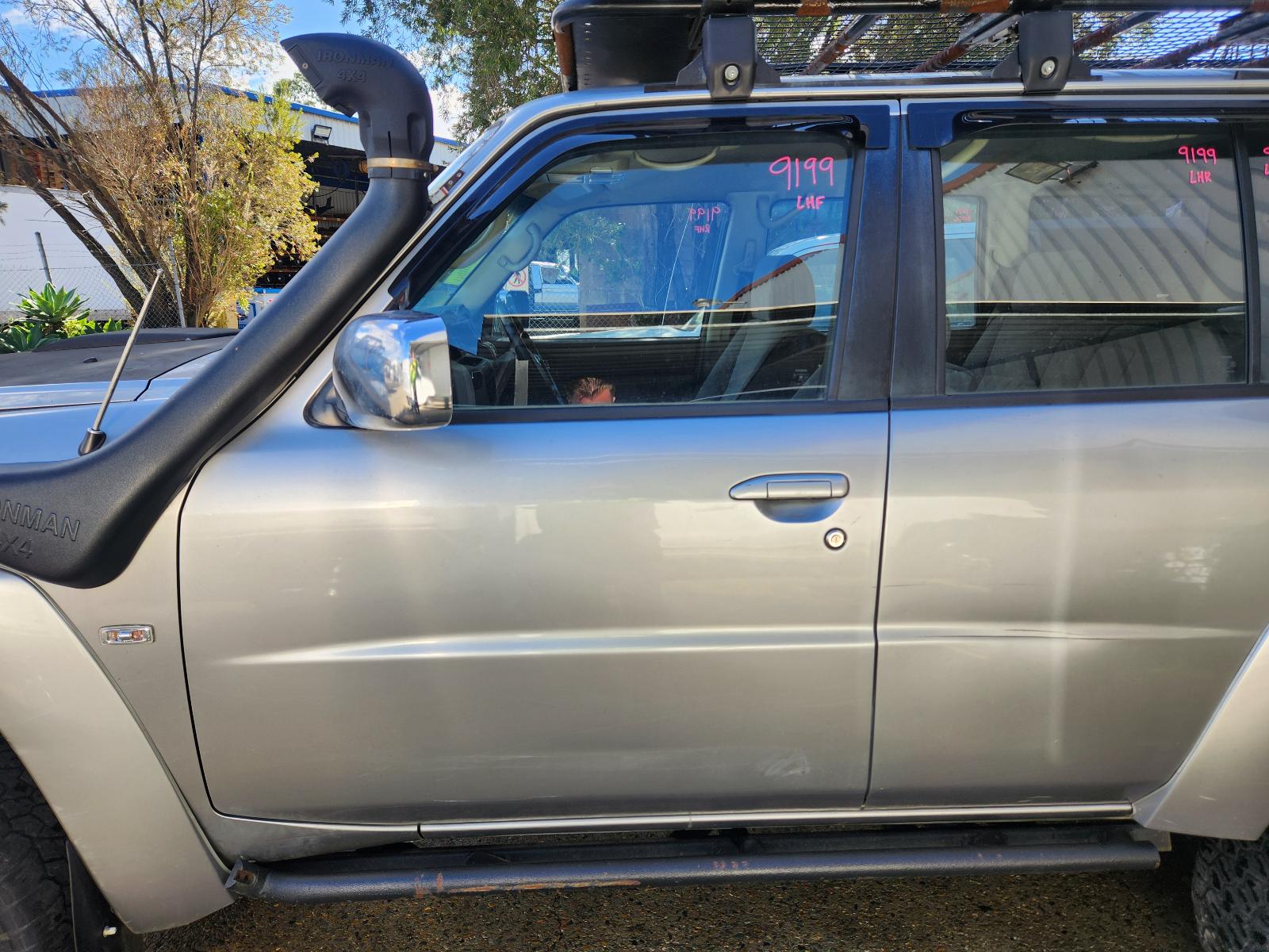 View Nissan Patrol 2005 4 Door Station Wagon