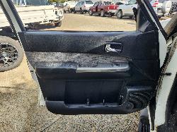 View Nissan Patrol 2015 4 Door Station Wagon