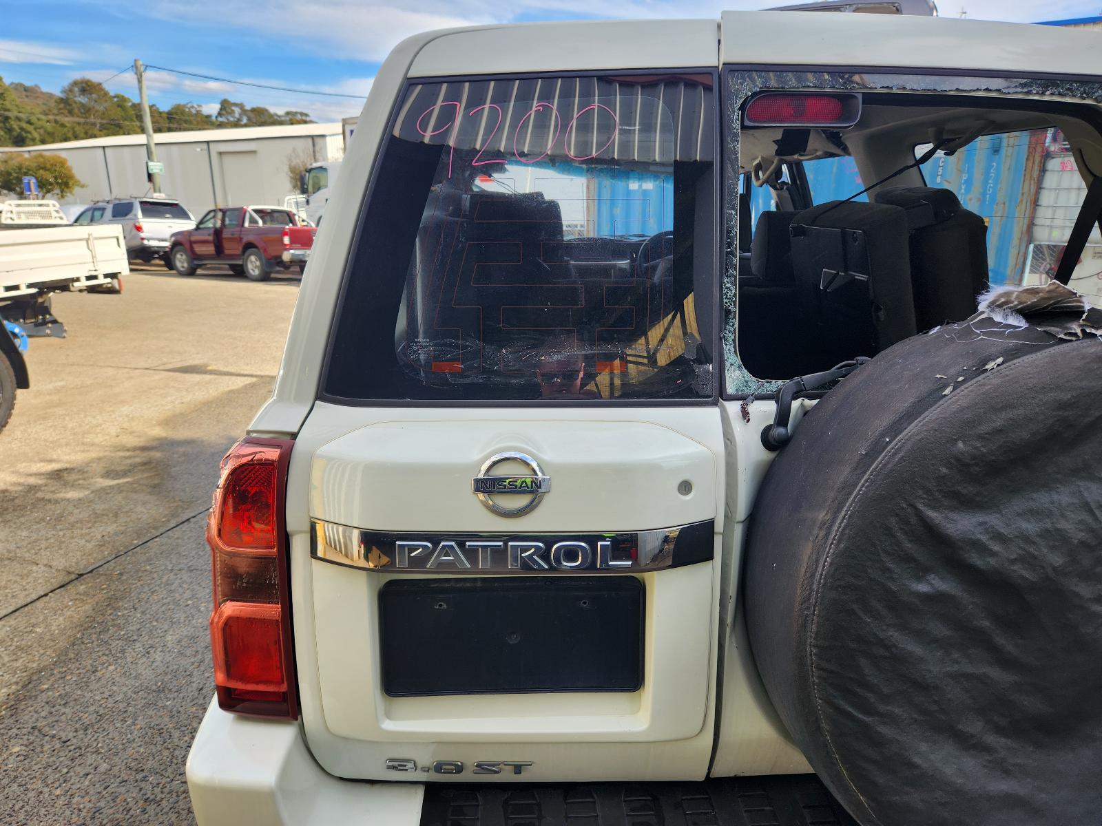 Nissan Patrol 2015 4 Door Station Wagon View Nissan Patrol 2015 4 Door Station Wagon