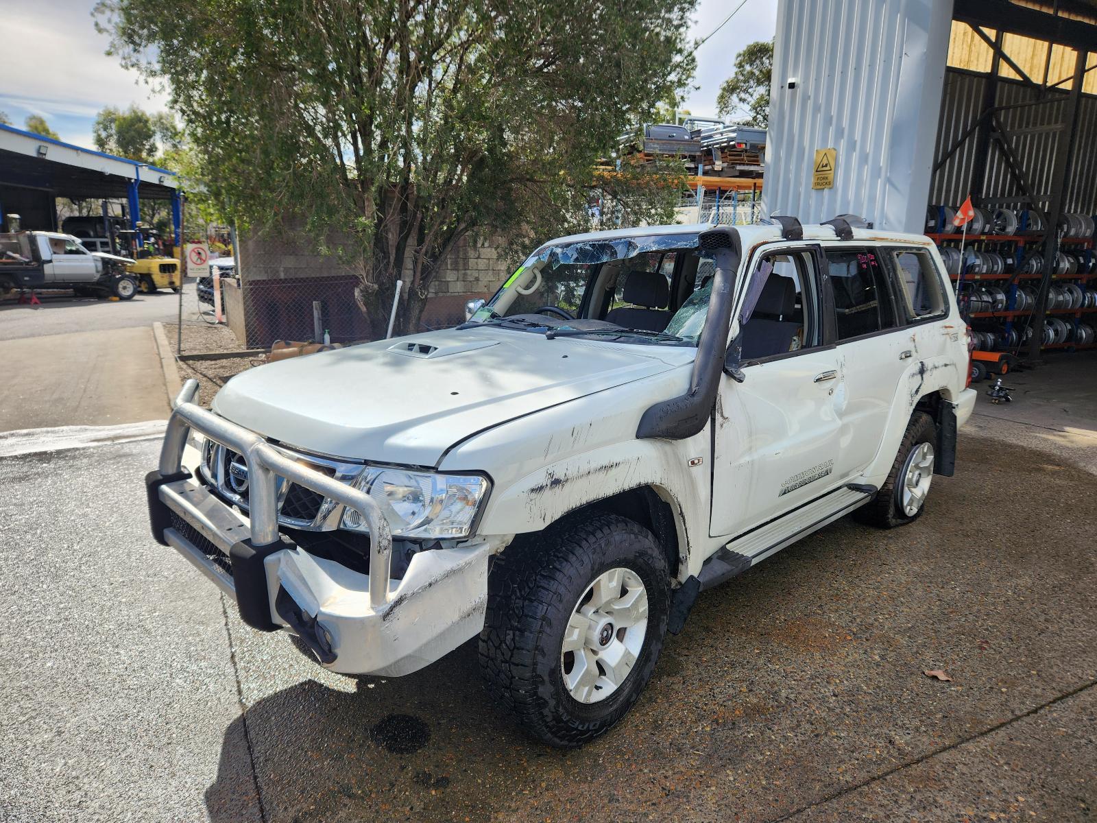 Nissan Patrol 2015 4 Door Station Wagon View Nissan Patrol 2015 4 Door Station Wagon