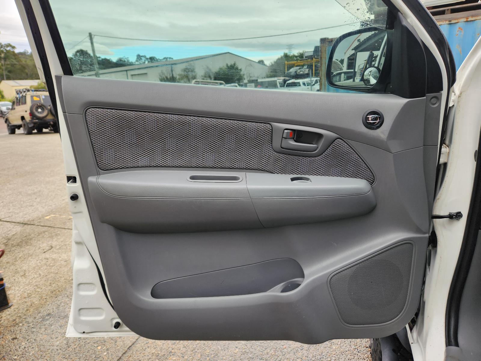 Toyota Hilux 2009 4 Door Utility View Toyota Hilux 2009 4 Door Utility