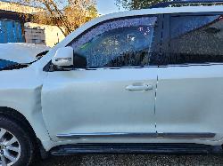 View Toyota Landcruiser 2015 4 Door Station Wagon